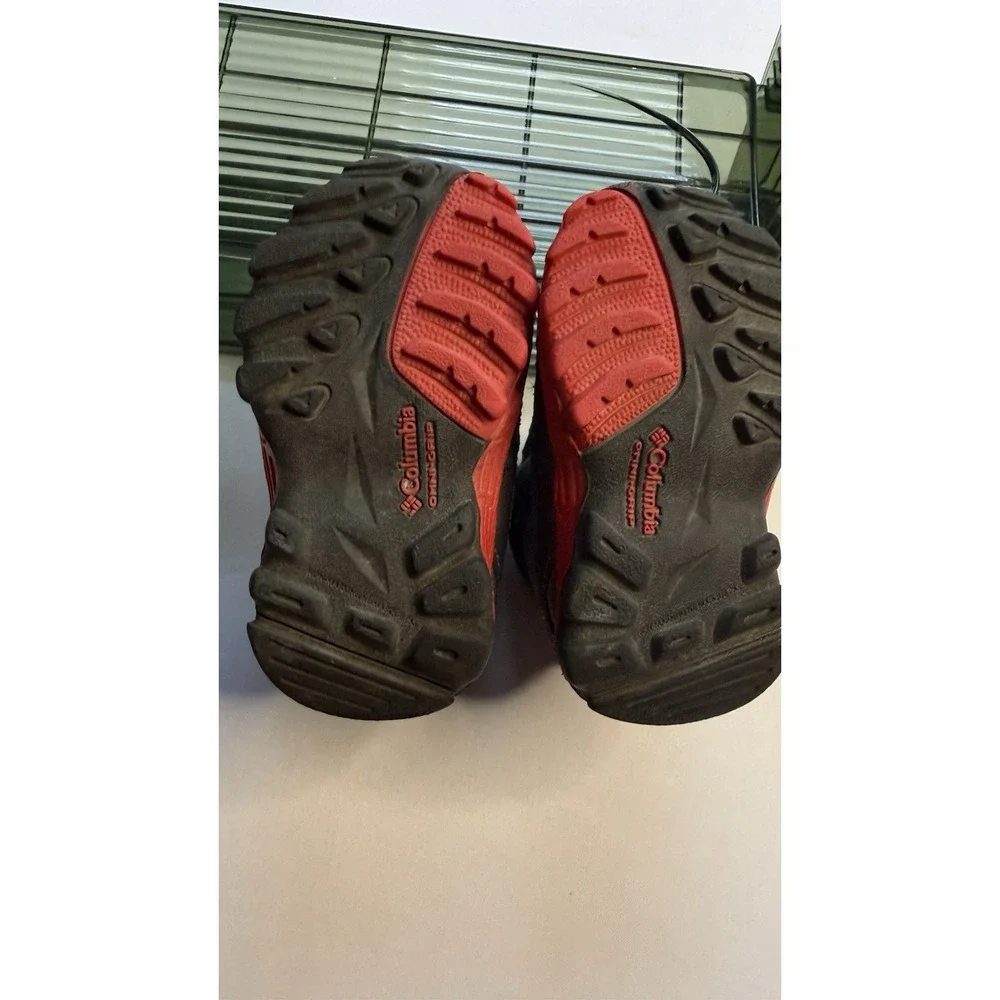 Peakfreak Kids Water Proof Cxcrsn Boots In A Size 4 Toddler Gray Red Accents EUC